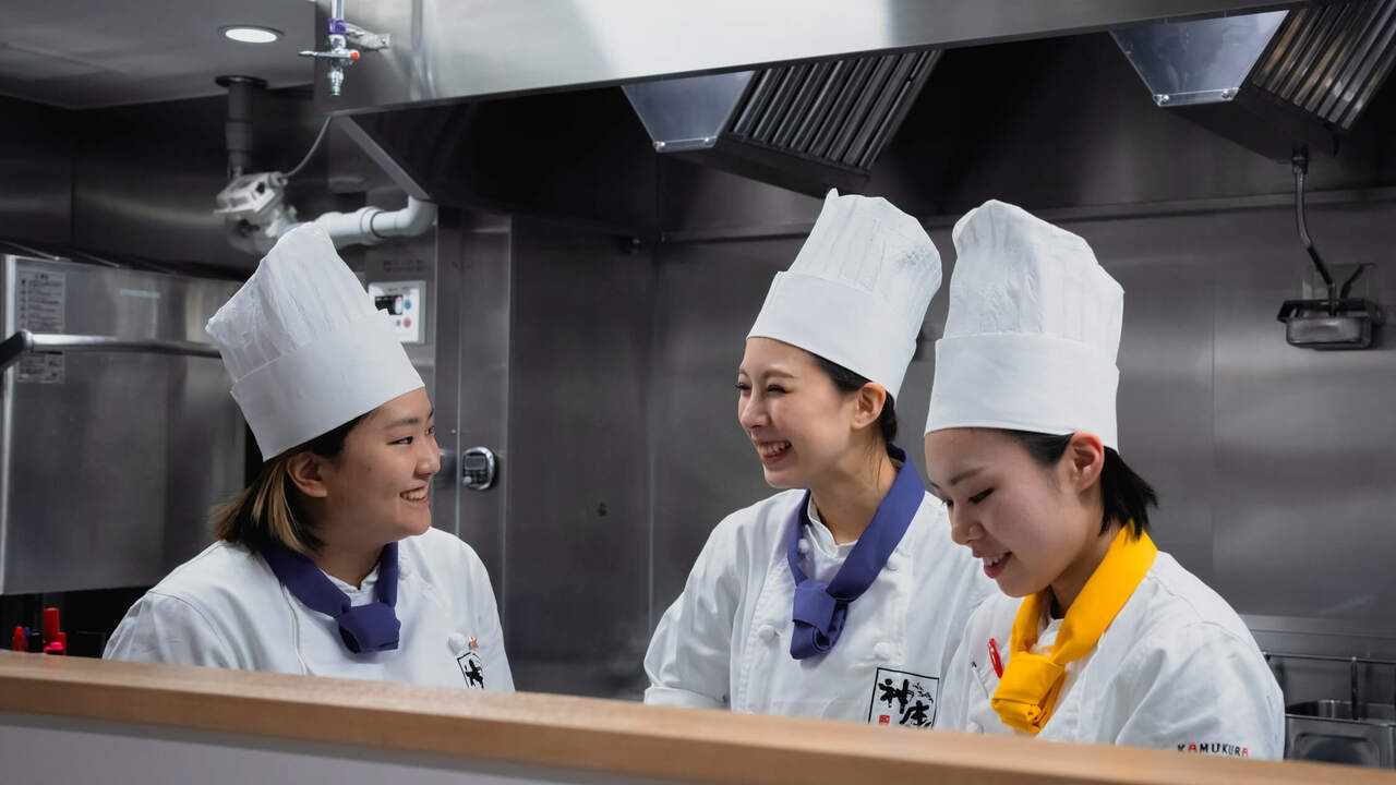 どうとんぼり神座|調理見習い・調理補助の求人画像2枚目