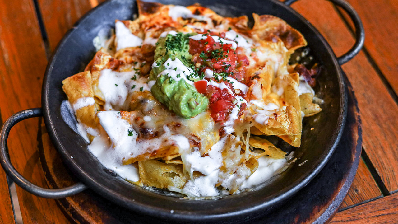 LAS DOS CARAS MODERN MEXICANO Y TACOS 原宿|料理長・料理長候補の求人画像1枚目