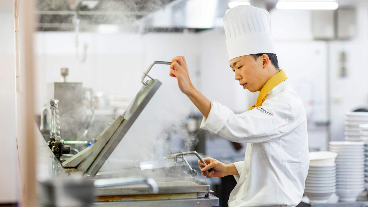 どうとんぼり神座|料理長・料理長候補の求人画像1枚目