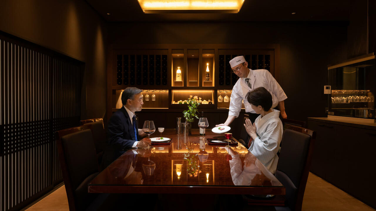 日本料理ひょうたんや|レストランサービス・ホールスタッフの求人画像1枚目