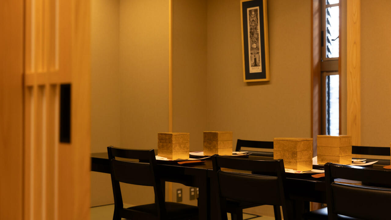 日本料理ひょうたんや|レストランサービス・ホールスタッフの求人画像4枚目