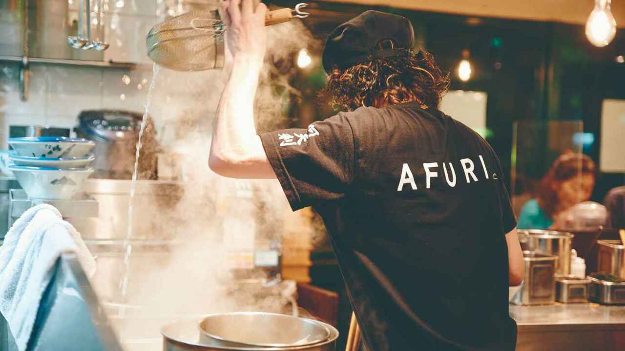 AFURI|レストランサービス・ホールスタッフの求人画像1枚目