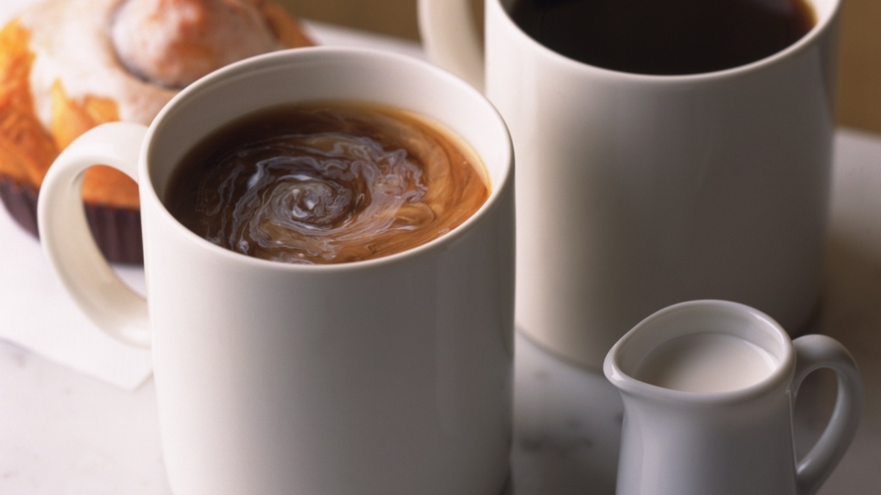 三本珈琲店|レストランサービス・ホールスタッフの求人画像1枚目