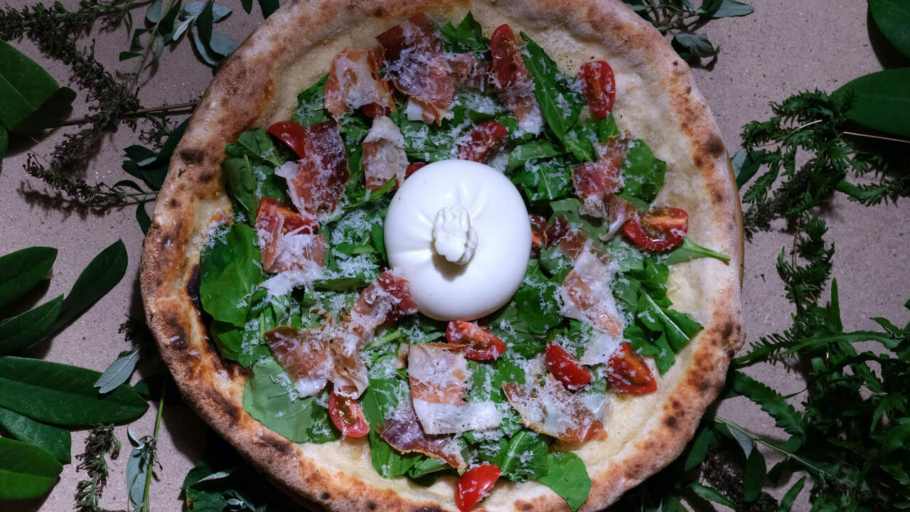 Pizza 4P's Tokyo|店長・店長候補の求人画像1枚目