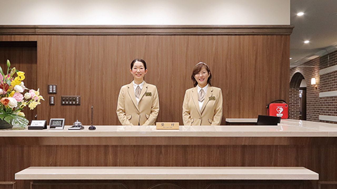 シニア向け分譲マンションレストラン|料理長・料理長候補の求人画像1枚目