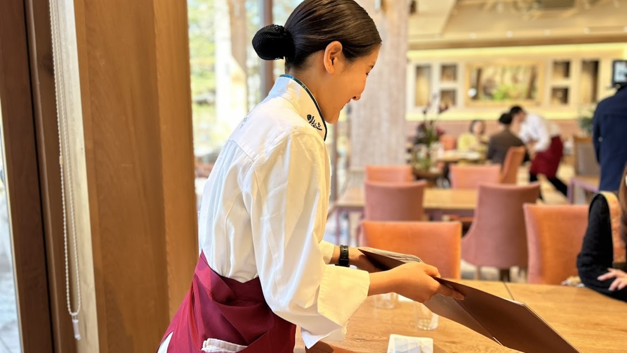 クレソンリバーサイドストーリー旧軽井沢|レストランサービス・ホールスタッフの求人画像3枚目