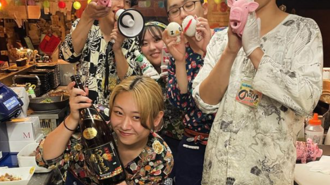 俺たちのとりとん|女将・和装ホールの求人画像1枚目
