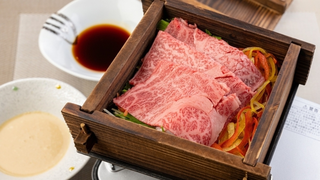 石のや 伊豆長岡 ラグジュアリーホテル, 旅館・温泉 | 料飲部門 | レストランサービス・ホールスタッフ)の求人の写真 2枚目