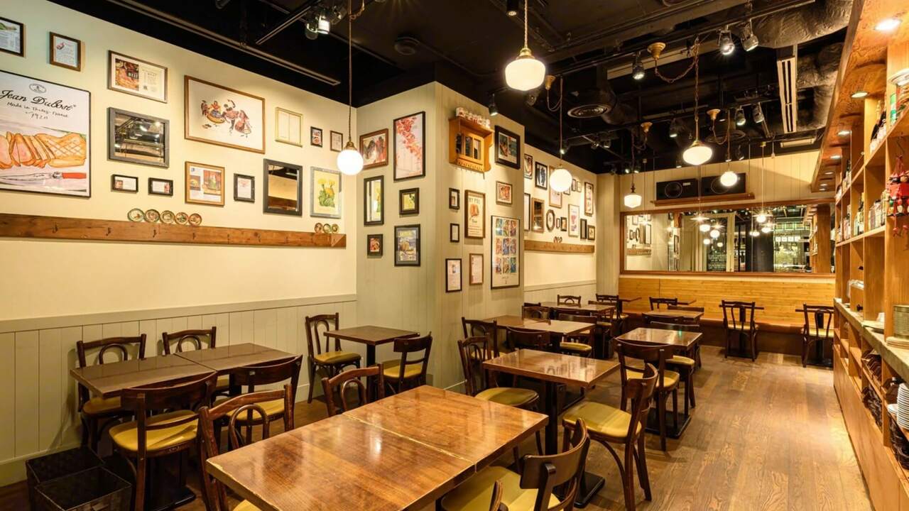 丸ノ内　mescita|料理長・料理長候補の求人画像1枚目