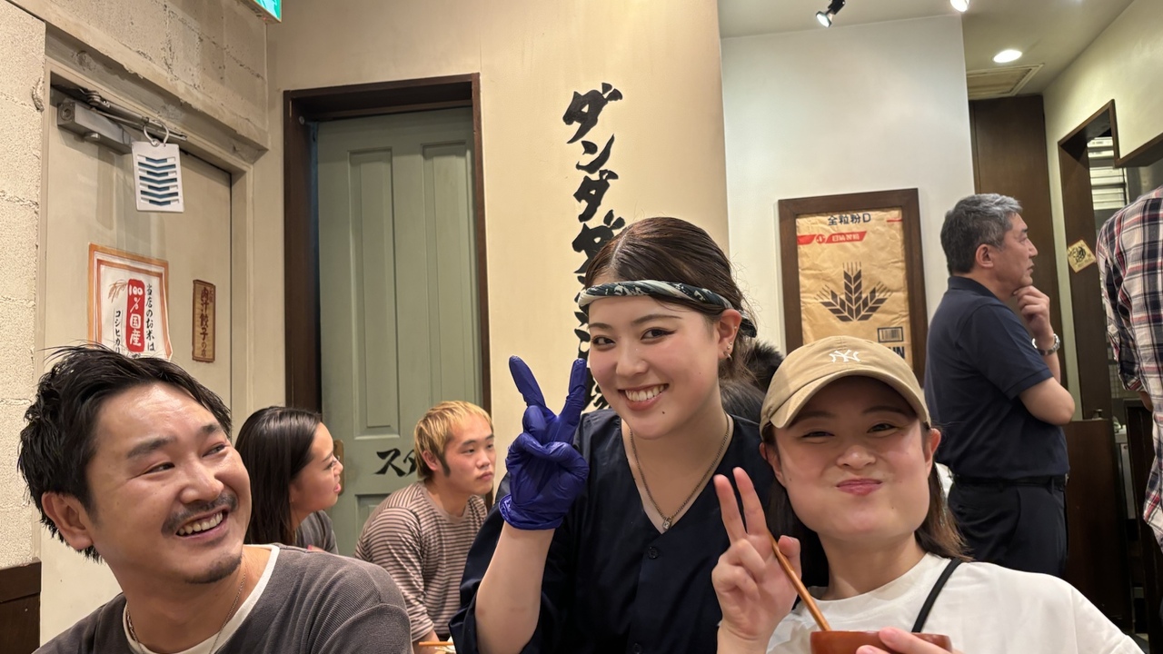 肉汁餃子のダンダダン|レストランサービス・ホールスタッフの求人画像1枚目