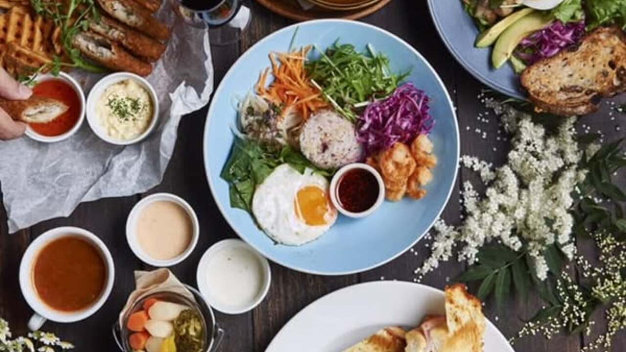 cafe STUDIO|レストランサービス・ホールスタッフの求人画像1枚目