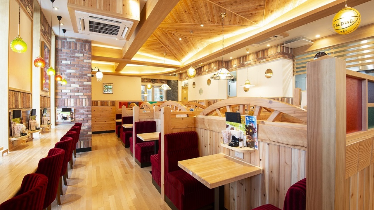 コメダ珈琲店|店長・店長候補の求人画像1枚目