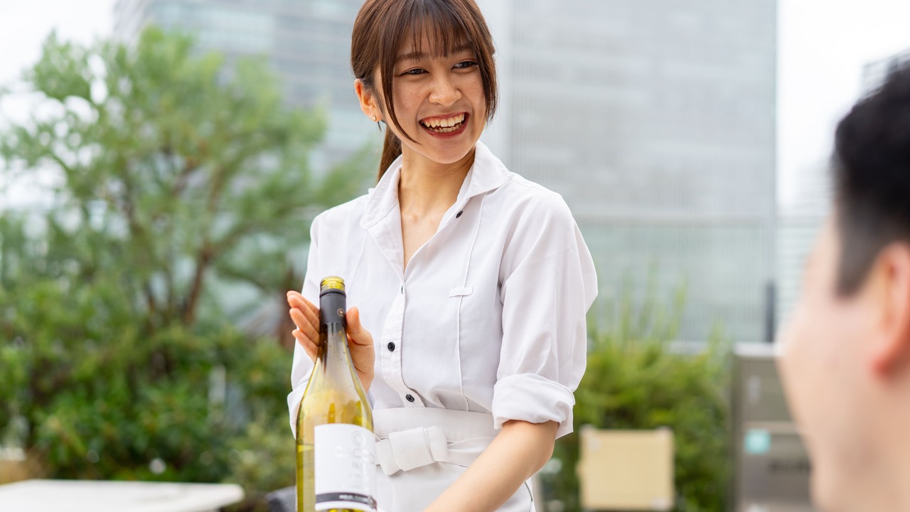 8th sea oysterbar|レストランサービス・ホールスタッフの求人画像1枚目