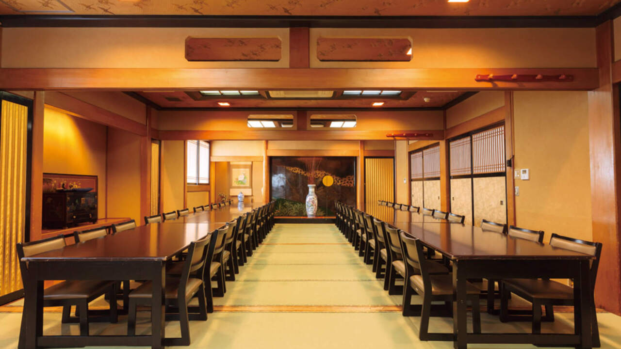 せんざん本店|料理長・料理長候補の求人画像1枚目
