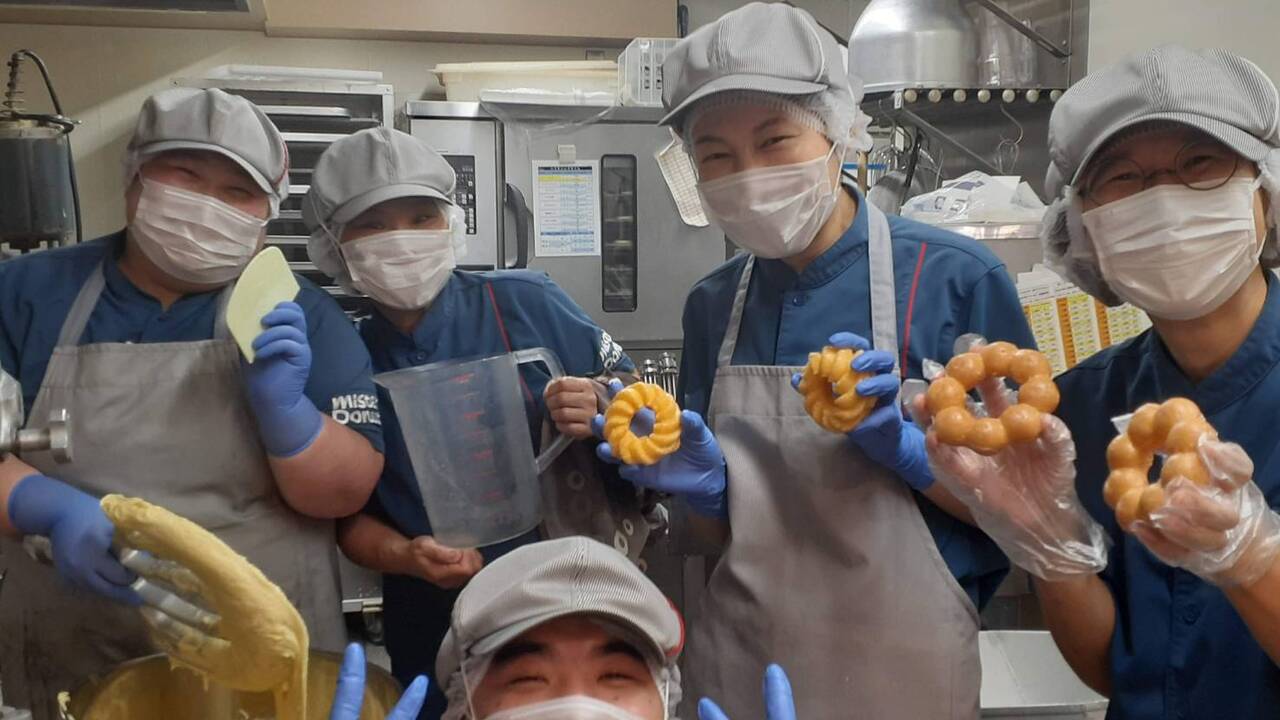 ミスタードーナツ|店長・店長候補の求人画像1枚目