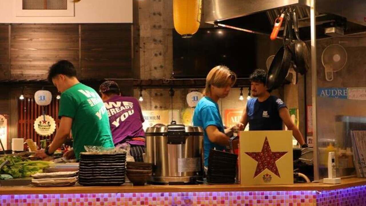 サカグラ|店長・店長候補の求人画像1枚目