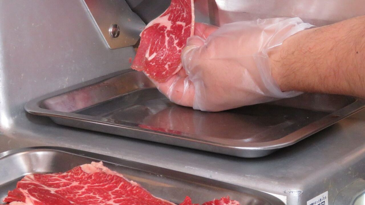 焼肉　ホルモンセンター|レストランサービス・ホールスタッフの求人画像1枚目