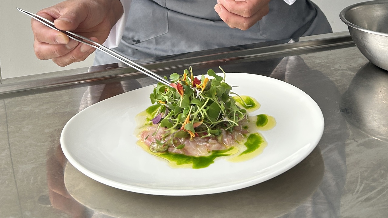 2025年12月開業予定の新業態|レストランサービス・ホールスタッフの求人画像1枚目