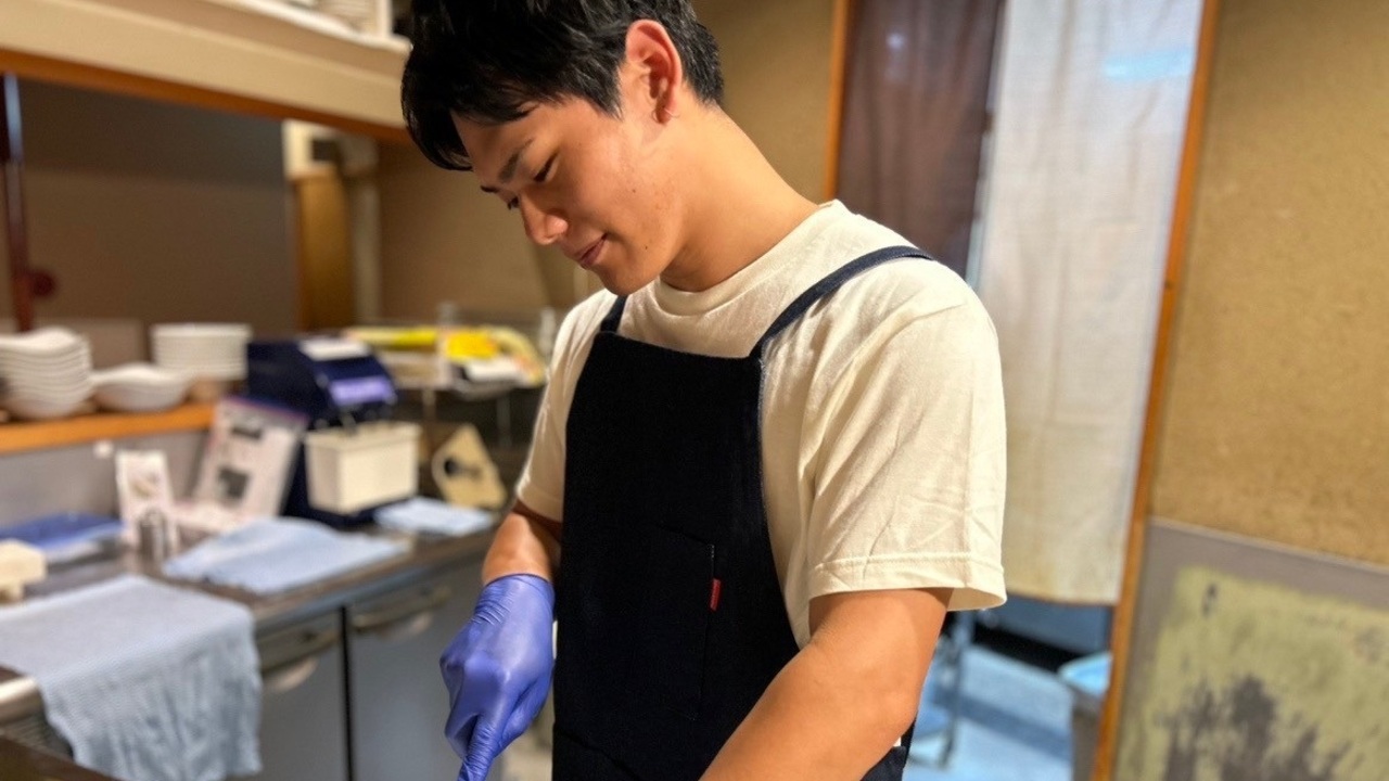 サカグラ|調理見習い・調理補助の求人画像1枚目