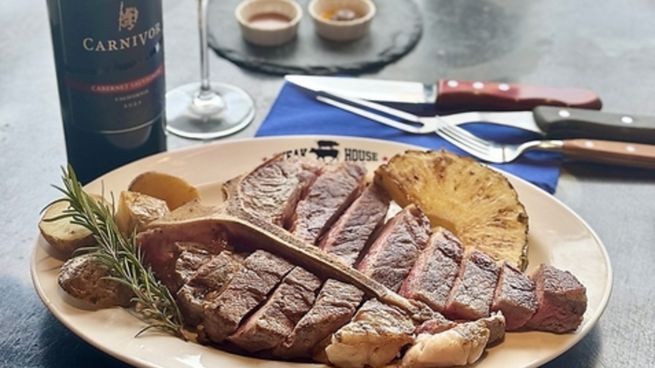 株式会社U-MORE-STEAKHOUSE NAKAMA-鉄板調理 1枚目