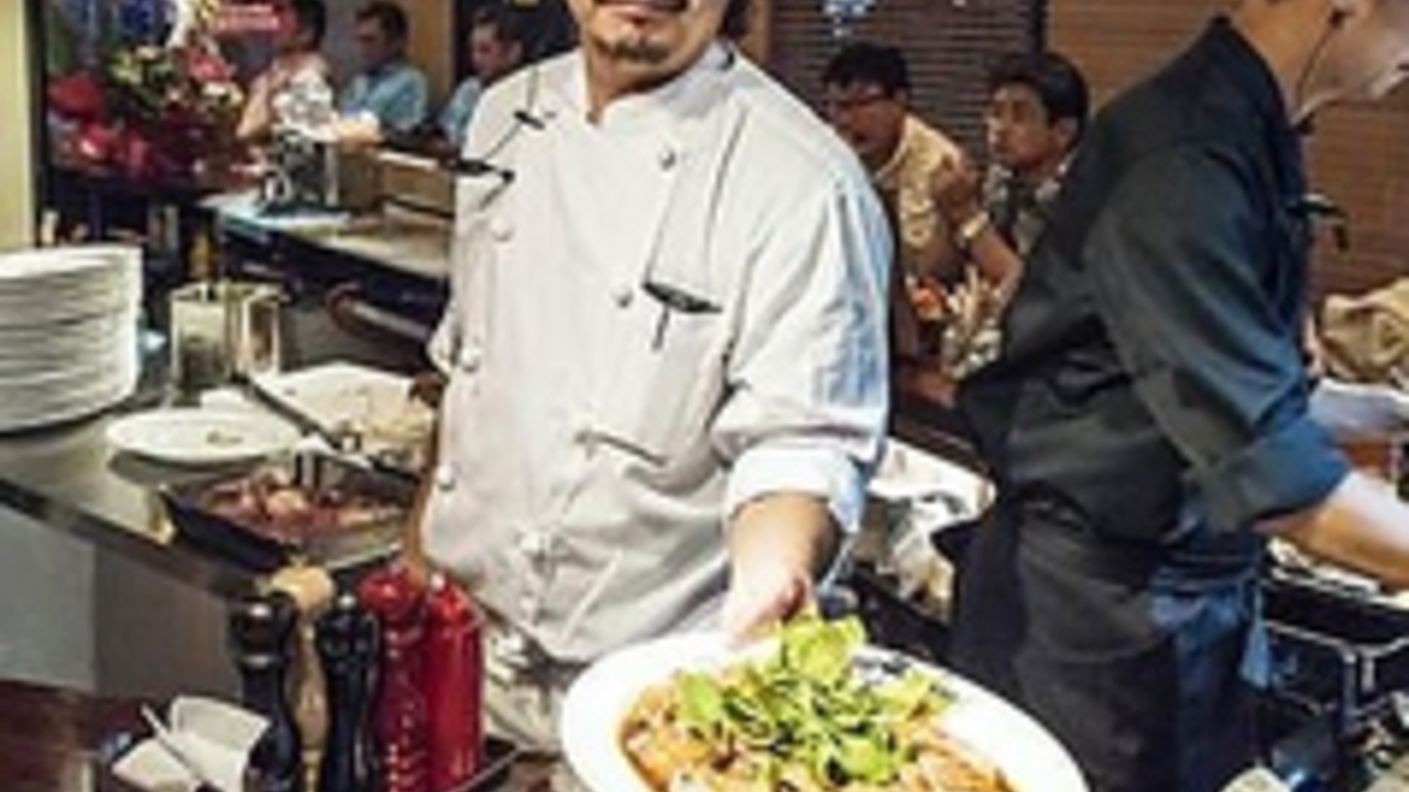 KITSUNE|料理長・料理長候補の求人画像1枚目