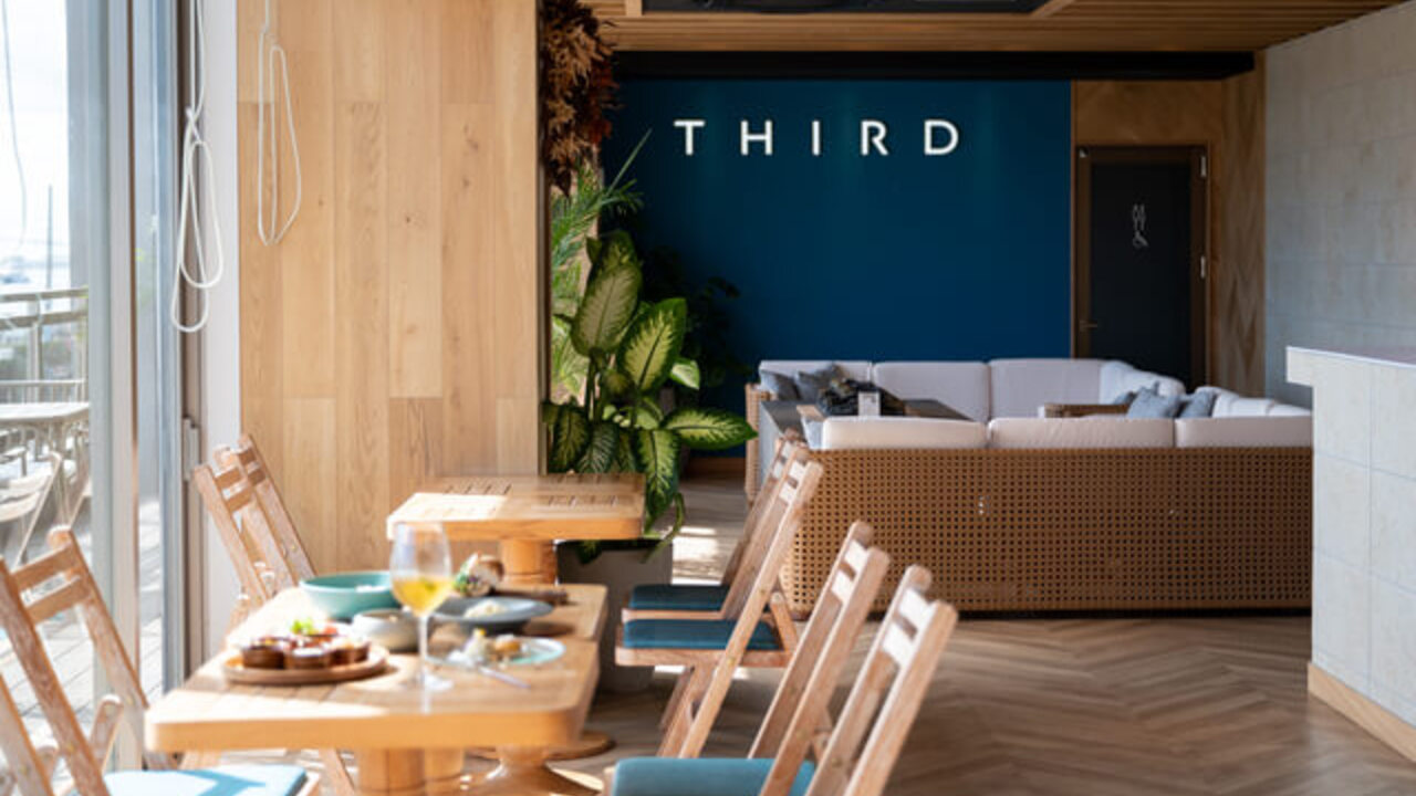 THIRD石垣島|キッチンスタッフの求人画像1枚目