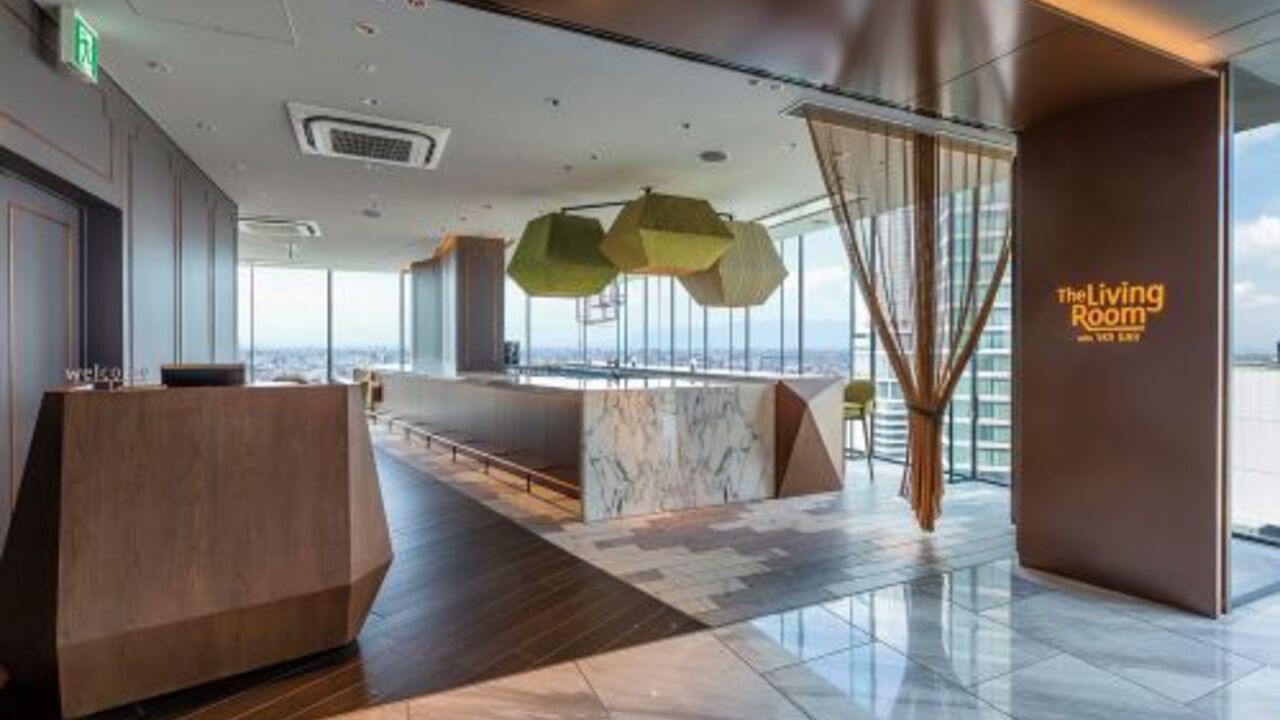 株式会社ポジティブドリームパーソンズ-The Living Room with SKY BAR-パティシエ 1枚目