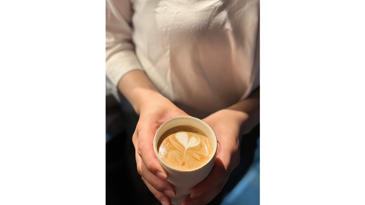 茶房○△□(まるさんかくしかく)|レストランサービス・ホールスタッフの求人画像2枚目