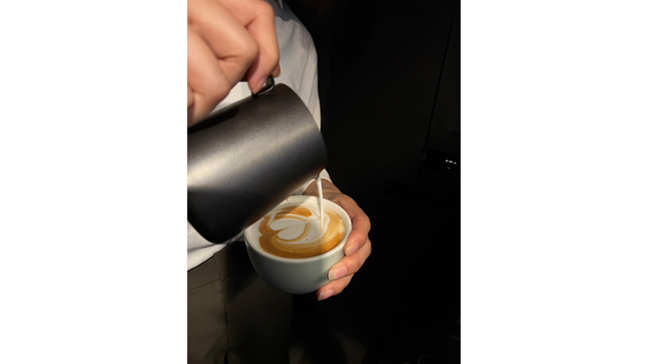 茶房○△□|レストランサービス・ホールスタッフの求人画像2枚目