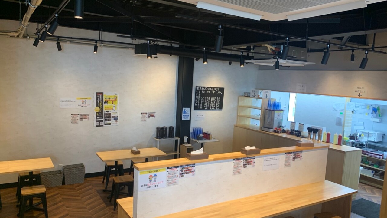 油そば専門店歌志軒|店長・店長候補の求人画像1枚目