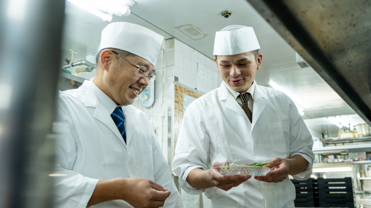 メープル有馬|料理長・料理長候補の求人画像1枚目