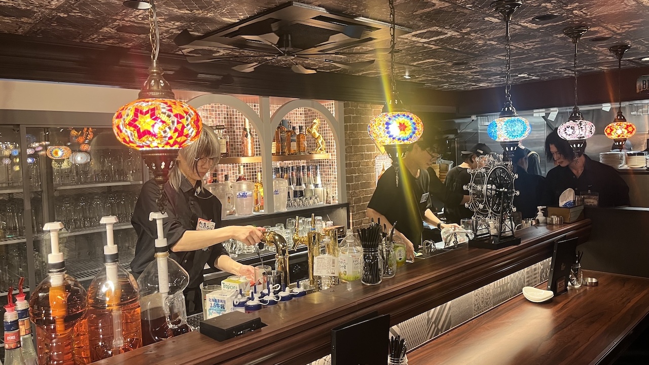 洋風居酒屋　ペコリ|女将・和装ホールの求人画像2枚目