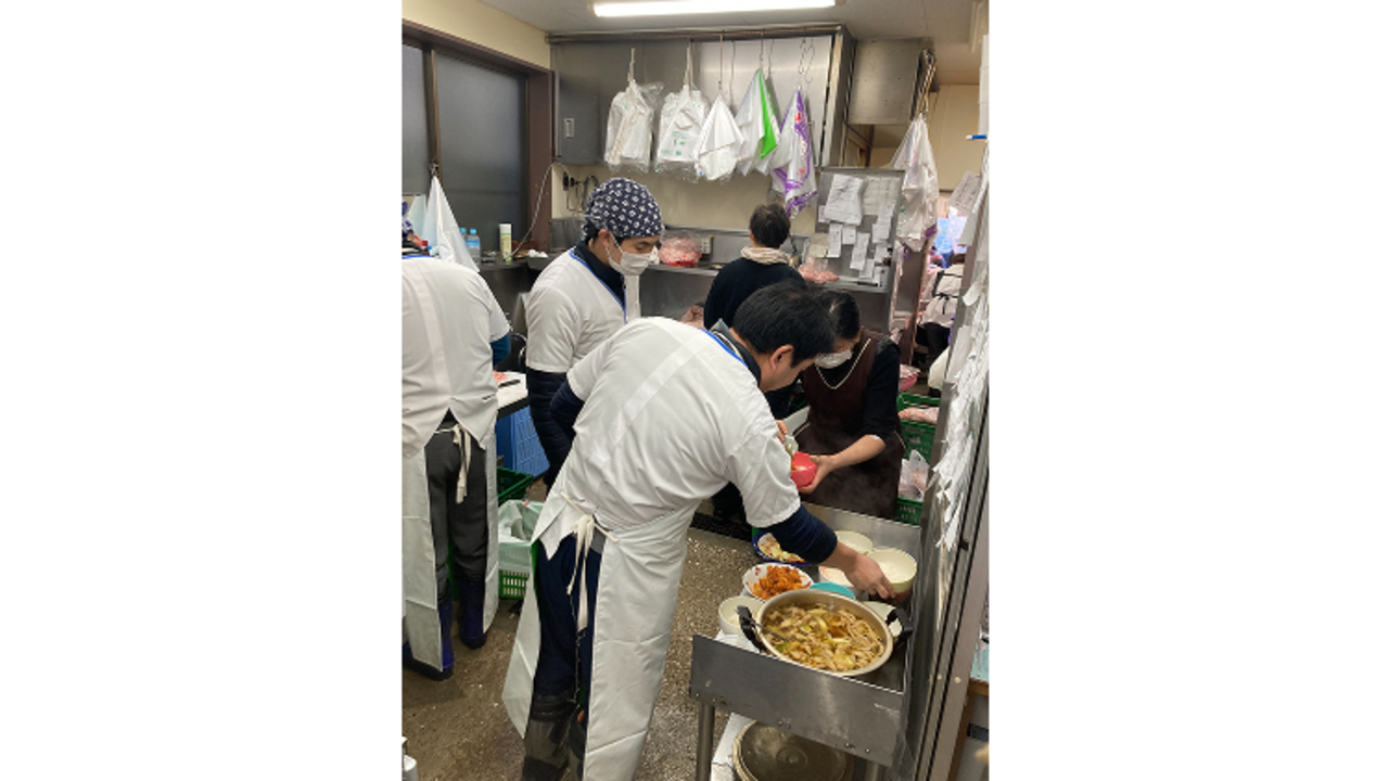 鶏肉専門店信濃屋|調理見習い・調理補助の求人画像2枚目