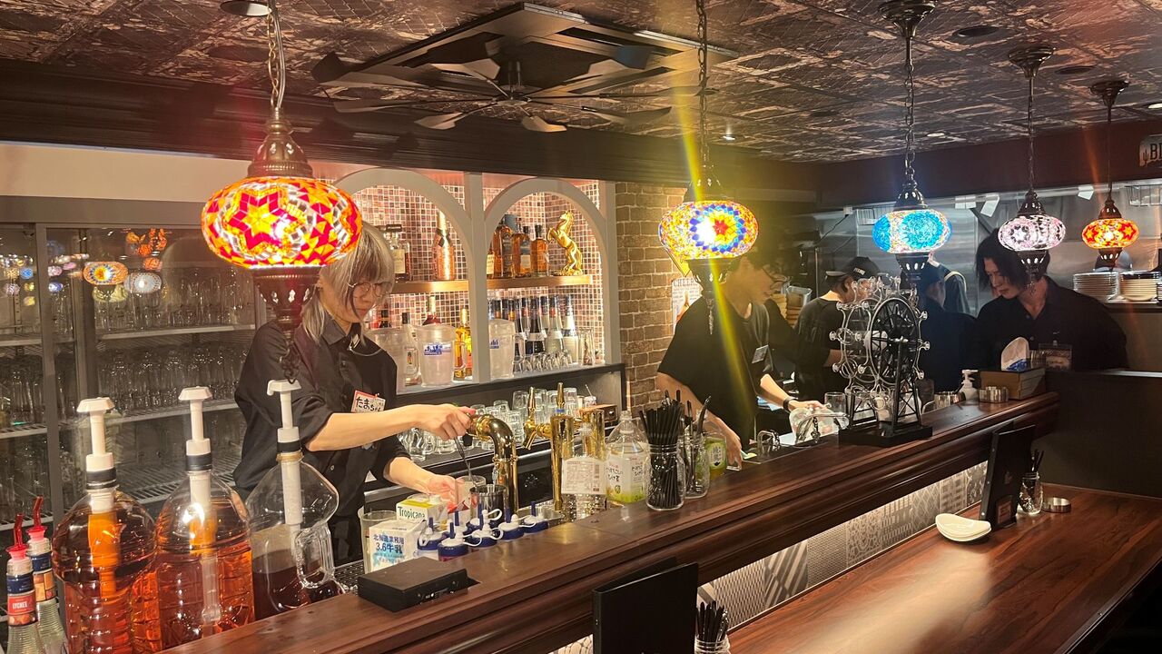 洋風居酒屋　ペコリ|女将・和装ホールの求人画像2枚目