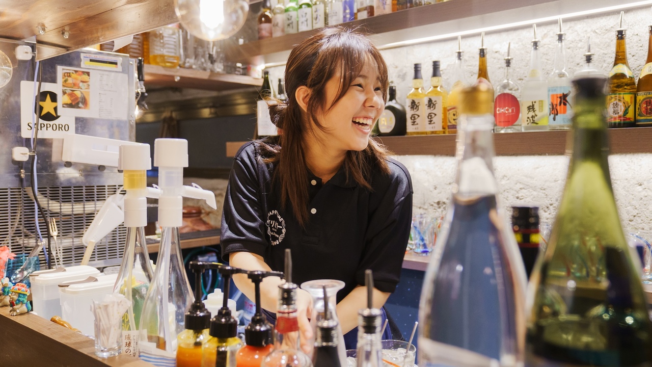 沖縄酒場ハイサイ|レストランサービス・ホールスタッフの求人画像2枚目