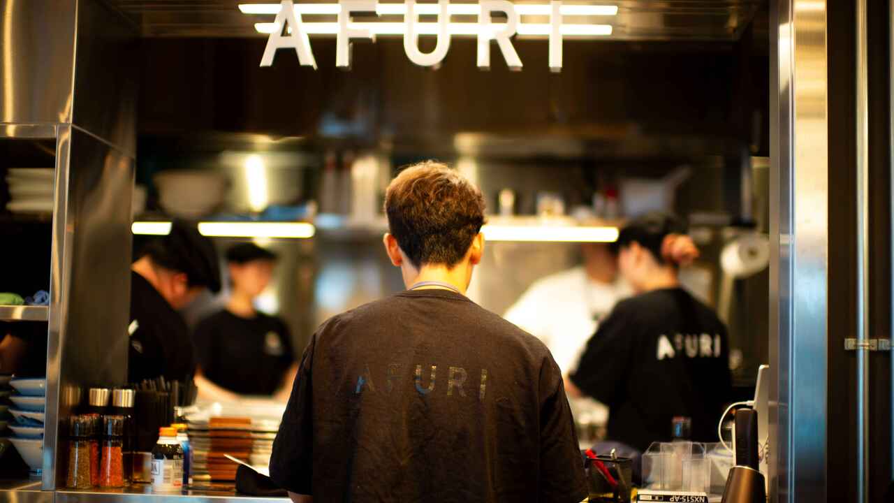 AFURI|レストランサービス・ホールスタッフの求人画像1枚目