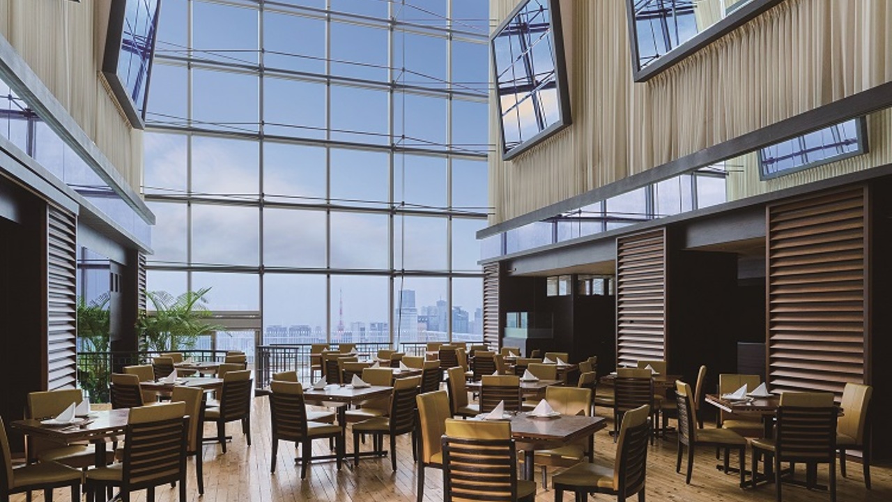 RESTAURANT LUKE with SKY LOUNGE 創作・ダイニングバー | キッチンスタッフ)の求人の写真 1枚目