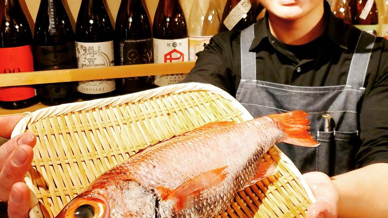 酒とビストロ KARASU|キッチンスタッフの求人画像2枚目