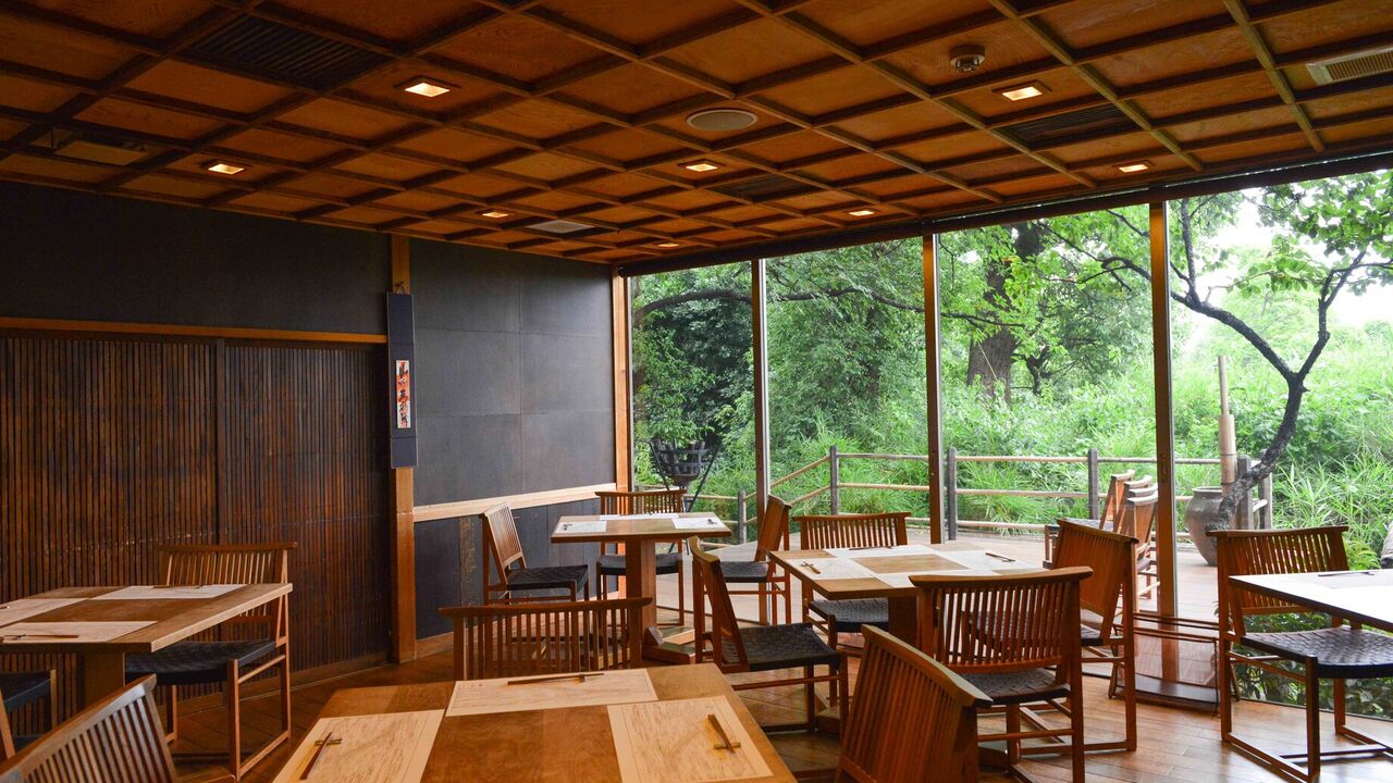 韻松亭|料理長・料理長候補の求人画像3枚目