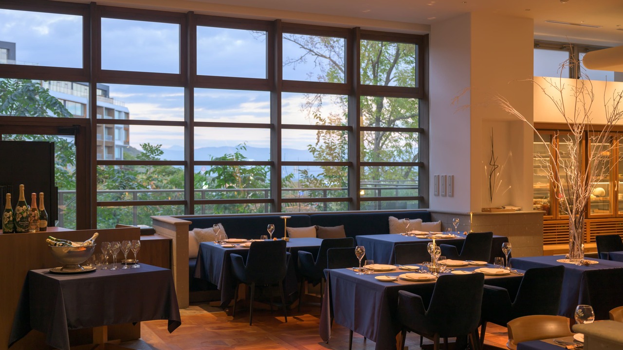 The Flats. Restaurant / Bar 洋食・西洋料理, バル・バー | 店長・店長候補)の求人の写真 2枚目