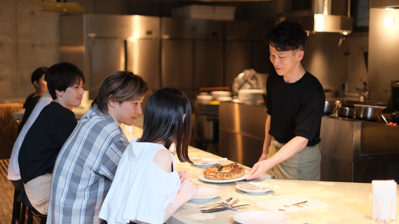 400℃ 400℃ PIZZA KYOTO イタリアン | ソムリエ)の求人の写真 3枚目