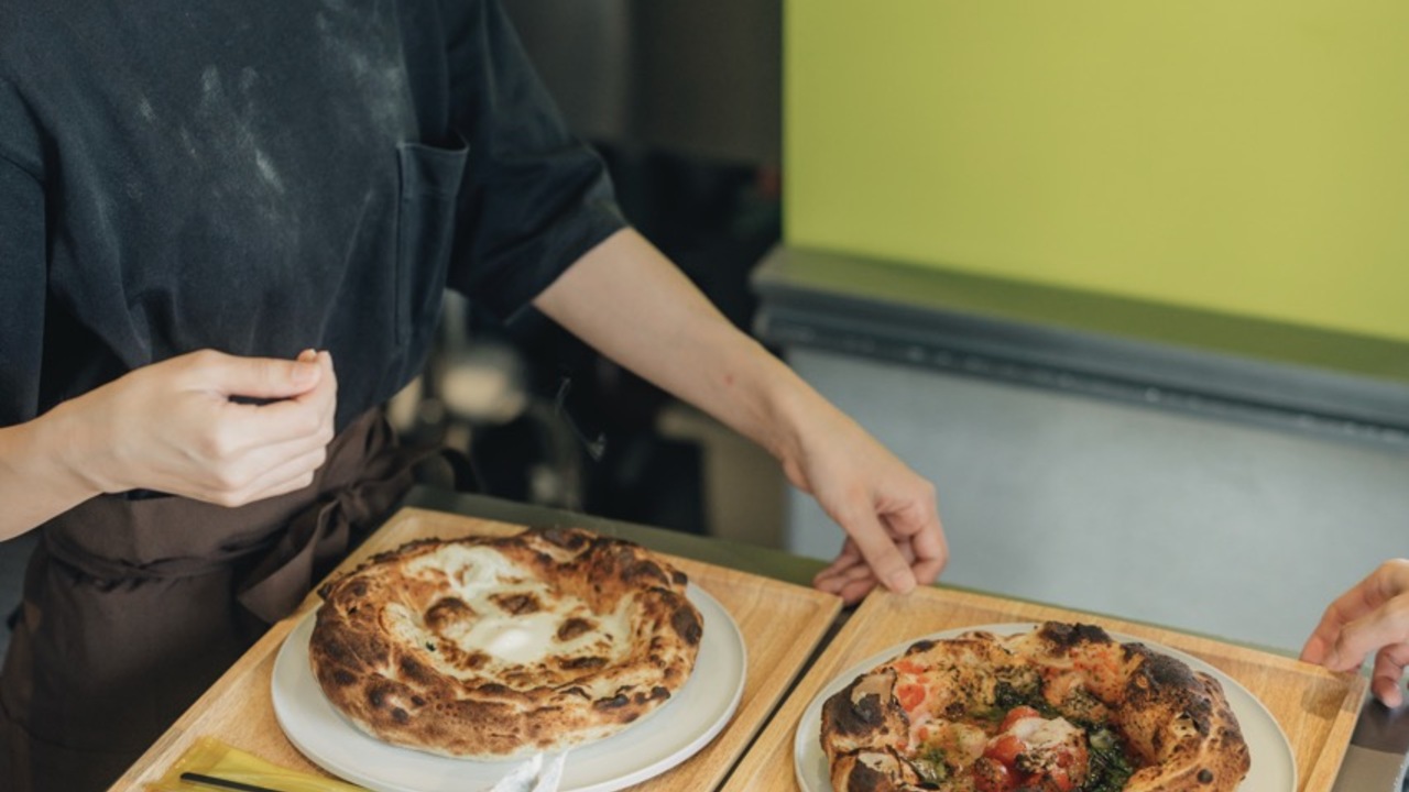 400℃ 400℃ PIZZA SHIMOKITAZAWA イタリアン | 調理見習い・調理補助)の求人の写真 2枚目