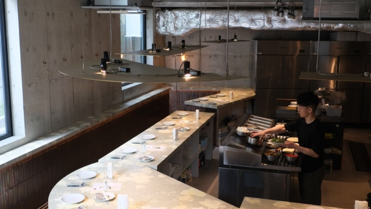 400℃ 400℃ PIZZA TOKYO イタリアン | 料理長・料理長候補)の求人の写真 1枚目