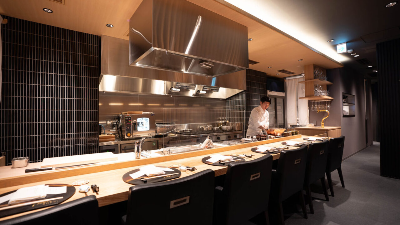 SHARI 創作Dining SHARI流川 和食, 創作・ダイニングバー | レストランサービス・ホールスタッフ)の求人の写真 1枚目