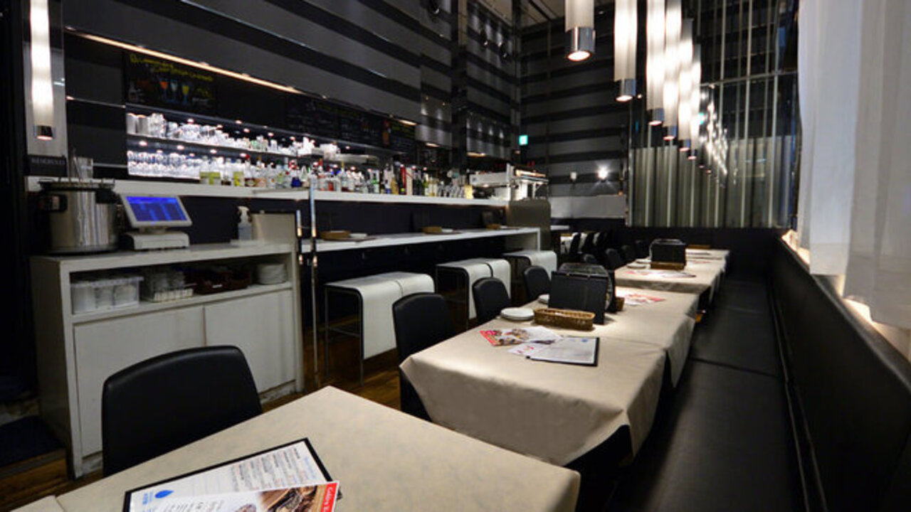 EMIT FISH BAR OYSTER & GRILL|キッチンスタッフの求人画像3枚目