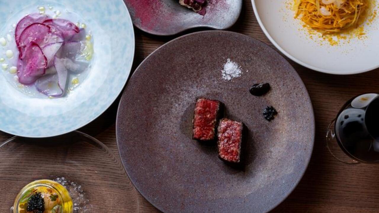 MUWA NISEKO -HITO BY TACUBO- MUWA NISEKO リゾートホテル, ラグジュアリーホテル, オーベルジュ | 料飲部門 | レセプション・レストランレセプション)の求人の写真