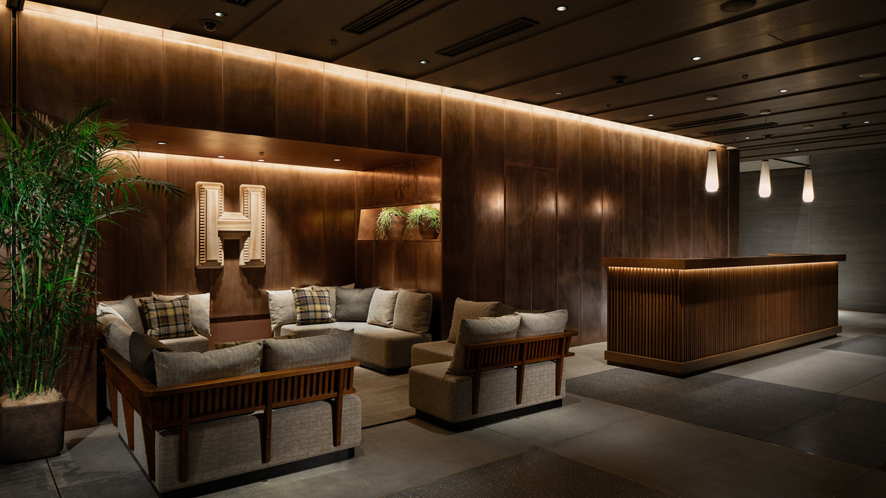 HAMACHO HOTEL|フロントスタッフの求人画像1枚目