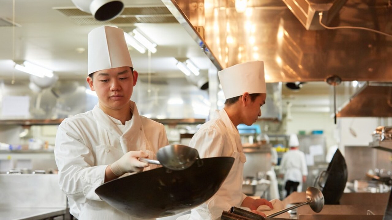 中国料理 東天紅|キッチンスタッフの求人画像4枚目