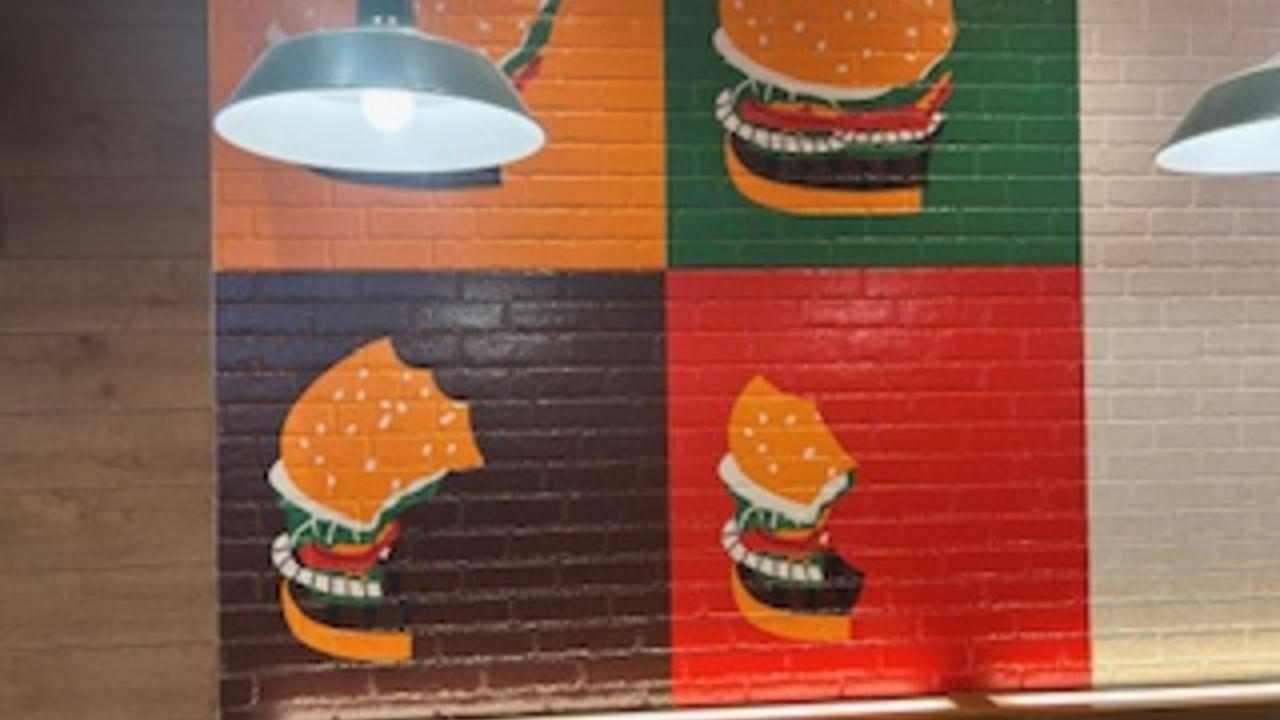 バーガーキング バーガーキング リーフウォーク稲沢店 ファストフード, ファミレス | 店長・店長候補)の求人の写真 3枚目