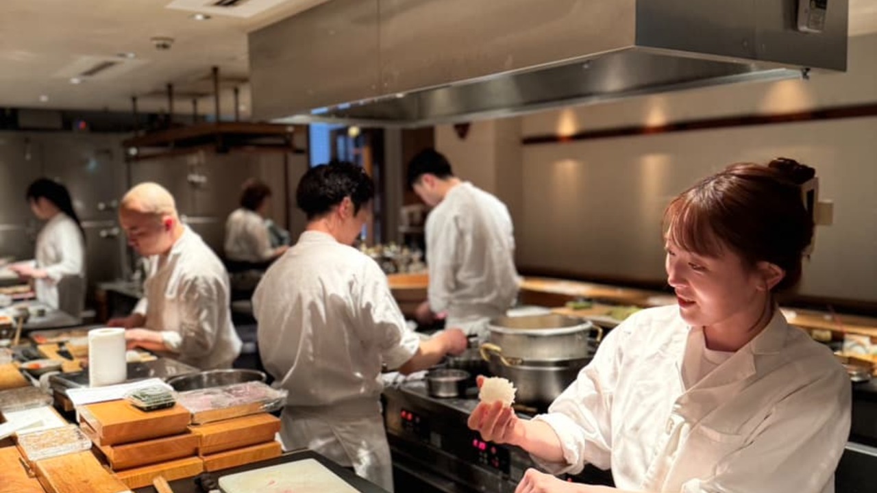 eat 鮨と和食 和食, 寿司・鮨 | キッチンスタッフ)の求人の写真 3枚目